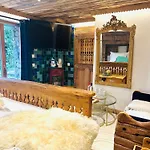 Hotel Marc Veyrat *