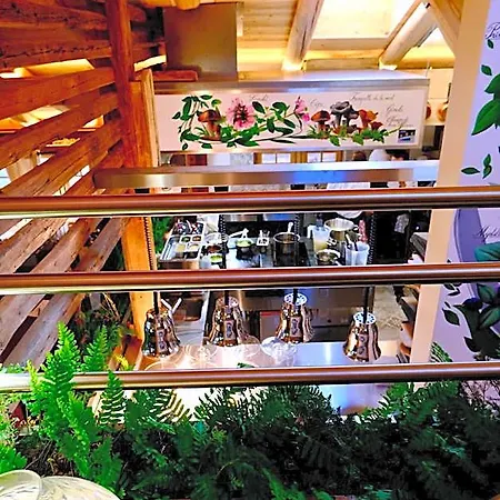 Hotel Marc Veyrat *