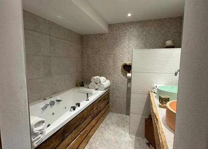 Marc Veyrat Hotell *